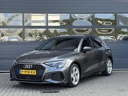 Grijs Gebruikt 2022 Audi A3 Sportback S-Line Hatchback | € 27.999 (Eerlijke prijs)
