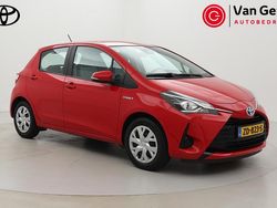 Rood Gebruikt 2019 Toyota Yaris Hybrid Active Hatchback | € 16.999 (Goede deal)