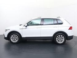 Wit Gebruikt 2022 VW Tiguan Business SUV | € 33.840 (Goede deal)