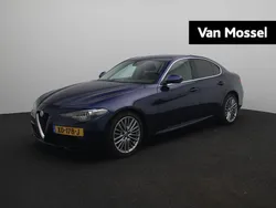 Blauw Gebruikt 2018 Alfa Romeo Giulia Super Sedan | € 21.995 (Goede deal)