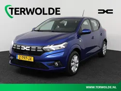 Blauw Gebruikt 2024 Dacia Sandero Expression Hatchback | € 18.795 (Eerlijke prijs)