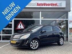 Zwart Gebruikt 2012 Opel Corsa Selection Hatchback | € 2.499 (Eerlijke prijs)