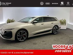 Beige, metallic lak Nieuw 2025 Audi A6 e-tron Comfort Stationwagen | € 69.990 (Duur)