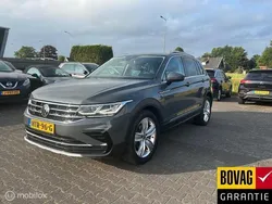 Grijs Gebruikt 2022 VW Tiguan Elegance SUV | € 31.950 (Eerlijke prijs)