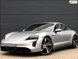 Grijs, metallic lak Gebruikt 2021 Porsche Taycan Performance Package Sedan | € 54.900 (Super prijs)