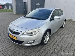 Grijs Gebruikt 2010 Opel Astra Edition Hatchback | € 3.499 (Eerlijke prijs)