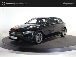 Zwart Nieuw 2025 Mercedes A180 AMG line Hatchback | € 41.900 (Iets duurder)