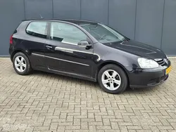 Zwart Gebruikt 2005 VW Golf IV Hatchback | € 1.499 (Eerlijke prijs)