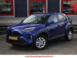 Blauw Gebruikt 2022 Toyota Yaris Hybrid Active SUV | € 25.400 (Goede deal)