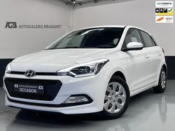 Wit Gebruikt 2016 Hyundai i20 Hatchback | € 9.999 (Eerlijke prijs)