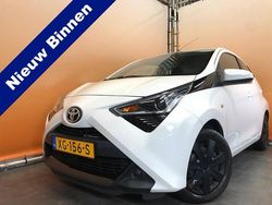 Wit Gebruikt 2018 Toyota Aygo X-play Hatchback | € 9.750 (Goede deal)