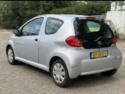 Zilver Gebruikt 2008 Toyota Aygo Hatchback | € 1.650 (Eerlijke prijs)