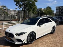 Wit Gebruikt 2019 Mercedes A250 Premium Plus Sedan | € 27.950 (Eerlijke prijs)