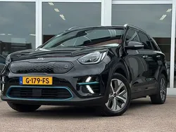 Zwart, metallic lak Gebruikt 2019 Kia e-Niro SUV | € 14.994 (Eerlijke prijs)