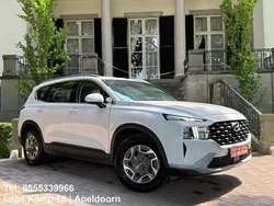 Grijs, metallic lak Gebruikt 2021 Hyundai Santa Fe Premium SUV | € 33.445 (Eerlijke prijs)