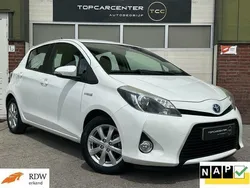 Wit Gebruikt 2012 Toyota Yaris Hatchback | € 7.799 (Eerlijke prijs)