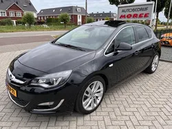 Zwart Gebruikt 2015 Opel Astra Sport Hatchback | € 12.900 (Duur)