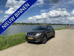 Bruin, metallic lak Gebruikt 2015 Nissan Qashqai SUV | € 8.999