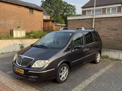 Grijs Gebruikt 2009 Lancia Phedra MPV | € 3.500