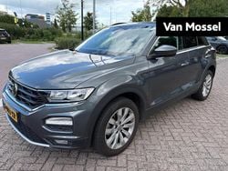 Grijs Gebruikt 2020 VW T-Roc Sportline SUV | € 25.900 (Goede deal)