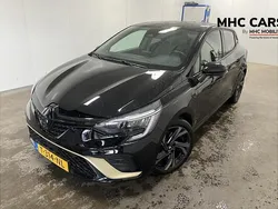 Zwart Gebruikt 2023 Renault Clio V Engineered Hatchback | € 21.900 (Eerlijke prijs)