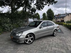 Zilver Gebruikt 2004 Mercedes C200 Elegance Sedan | € 2.500 (Super prijs)
