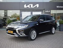 Zwart Gebruikt 2018 Mitsubishi Outlander Instyle SUV | € 24.455 (Iets duurder)