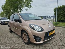 Roze Gebruikt 2011 Renault Twingo Hatchback | € 2.199 (Eerlijke prijs)