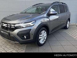 Grijs Gebruikt 2024 Dacia Jogger Essentiel MPV | € 21.440 (Eerlijke prijs)