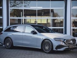 Grijs Gebruikt 2024 Mercedes E300 AMG line Stationwagen | € 68.875