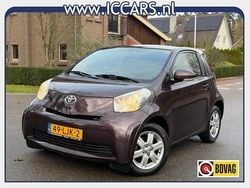 Paars (metallic) Gebruikt 2010 Toyota iQ Hatchback | € 3.750 (Eerlijke prijs)