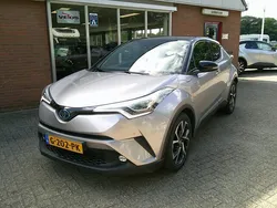 Grijs Gebruikt 2019 Toyota C-HR Style SUV | € 22.450 (Eerlijke prijs)