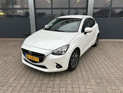 Wit Gebruikt 2017 Mazda 2 Hatchback | € 12.835 (Eerlijke prijs)