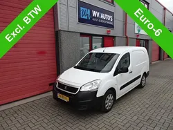 Wit Gebruikt 2016 Peugeot Partner S MPV | € 4.999 (Duur)