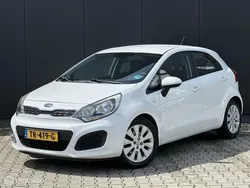 Wit Gebruikt 2012 Kia Rio Plus Hatchback | € 5.998 (Eerlijke prijs)