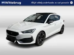Wit Gebruikt 2022 Cupra Leon Hatchback | € 27.450 (Eerlijke prijs)