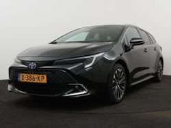 Zwart Gebruikt 2023 Toyota Corolla Edition Stationwagen | € 30.995 (Eerlijke prijs)