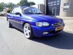 Blauw Gebruikt 1996 Ford Escort Cabriolet | € 999