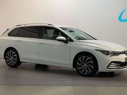 Wit Gebruikt 2021 VW Golf VIII Business Stationwagen | € 16.400 (Goede deal)