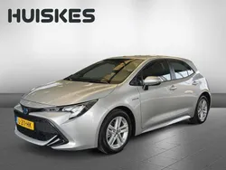 Grijs Gebruikt 2021 Toyota Corolla Active Hatchback | € 23.950 (Eerlijke prijs)