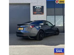 Grijs Gebruikt 2023 Tesla Model 3 Standard Range Sedan | € 33.980 (Duur)