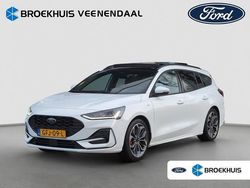Wit Gebruikt 2024 Ford Focus ST-Line X Stationwagen | € 28.900 (Iets duurder)
