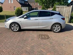 Grijs Gebruikt 2018 Opel Astra Innovation Hatchback | € 13.900 (Goede deal)