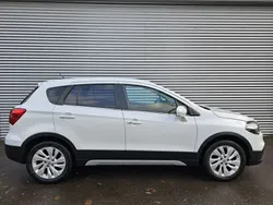 Wit Gebruikt 2019 Suzuki SX4 S-Cross Exclusive SUV | € 18.395 (Eerlijke prijs)