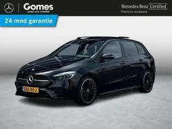 Zwart Nieuw 2024 Mercedes B180 AMG line MPV | € 45.950 (Super prijs)