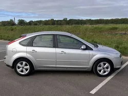 Grijs Gebruikt 2008 Ford Focus Hatchback | € 2.350 (Eerlijke prijs)