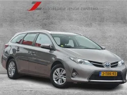 Bruin, metallic lak Gebruikt 2014 Toyota Auris Touring Sports Stationwagen | € 8.950 (Goede deal)