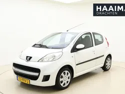 Wit Gebruikt 2011 Peugeot 107 Hatchback | € 4.945 (Iets duurder)