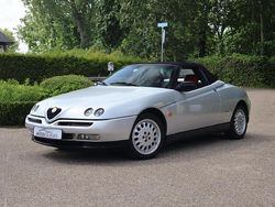Zilver, metallic lak Gebruikt 1997 Alfa Romeo Spider Cabriolet | € 5.500 (Goede deal)