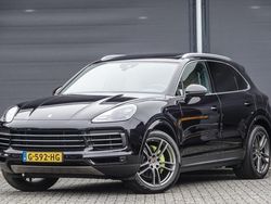 Zwart Gebruikt 2019 Porsche Cayenne Sport SUV | € 73.950 (Eerlijke prijs)
